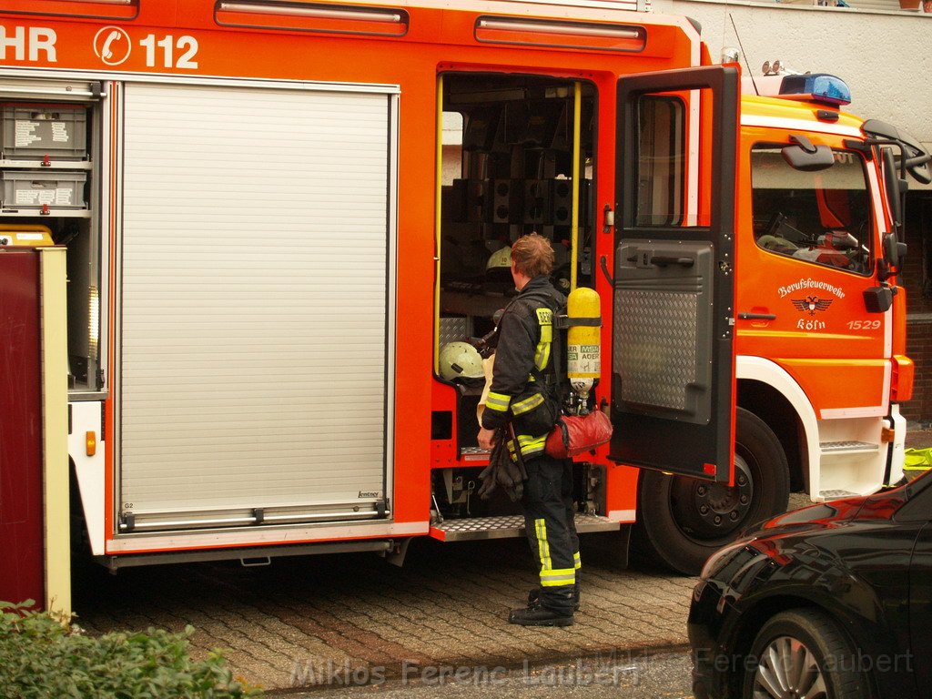 Feuer Koeln Gremberg Sauerlandstr P094.JPG